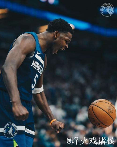 华子狂砍37分森林狼力克快船终结3连败 公牛翻盘马刺 华子狂砍37分森林狼力克快船终结3连败 公牛翻盘马刺